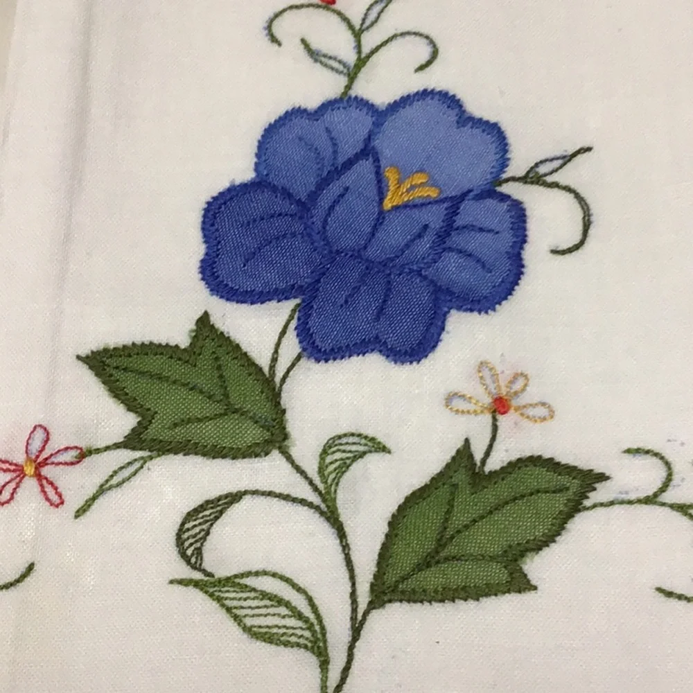 Floral Embroidered Hand Towels Vintage
